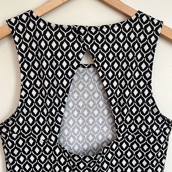H&M Black + White Patterned Mini Dress - Picture 7 of 9